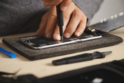 Wil je het geheim weten om van je smartphone reparatiebedrijf aan huis een succes te maken? Lees dan even verder!